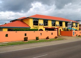 Cedar Lodge Motel Townsville