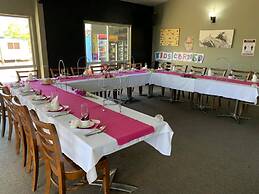 Dooleys Springsure Tavern and Motel