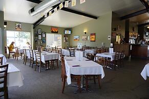 Dooleys Springsure Tavern and Motel