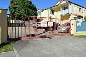 Tottenham Court Accommodation