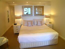 Coral Cove Apartments