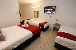 Tropic Coast Motel