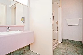 Legends Motel