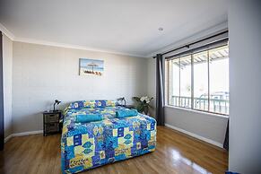 Shark Bay Seafront Apartments