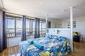 Shark Bay Seafront Apartments