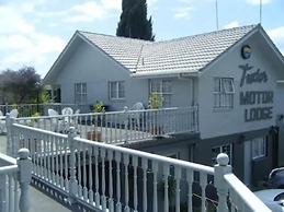 Tudor Motor Lodge