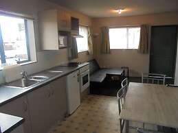 Utopian Motel Taupo - Hostel