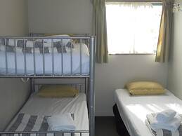 Utopian Motel Taupo - Hostel