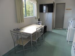 Utopian Motel Taupo - Hostel