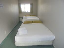 Utopian Motel Taupo - Hostel