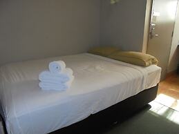 Utopian Motel Taupo - Hostel