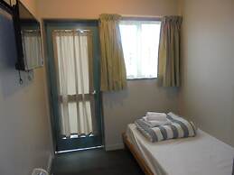 Utopian Motel Taupo - Hostel