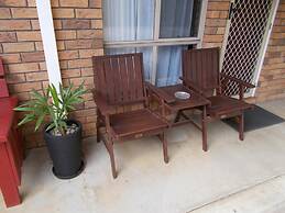 Park House Motor Inn