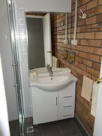 Park House Motor Inn