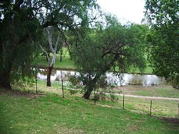 Park House Motor Inn