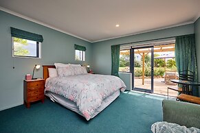 Awatea Country B&B