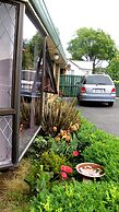 Papakura Monument Motor Lodge