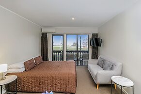 Le Chalet Suisse Motel Apartments
