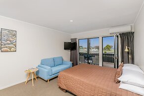 Le Chalet Suisse Motel Apartments