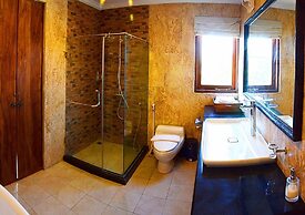 Hastinapura Residence