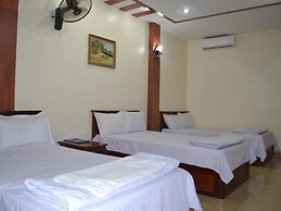 My Ngoc Hotel Catba
