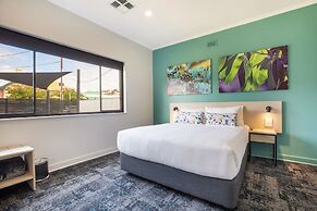 Nightcap at Watermark Glenelg