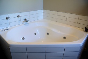 Oxford Village Motels