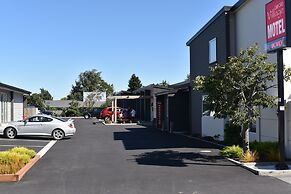 Oxford Village Motels