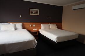 Sun Palms Motel