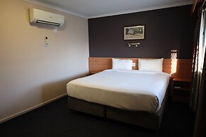 Sun Palms Motel