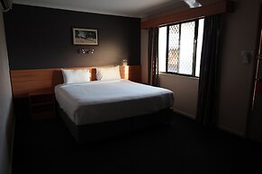 Sun Palms Motel