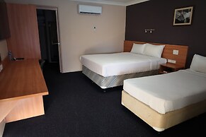 Sun Palms Motel