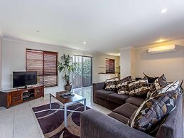 Annand Mews Serviced Apartments