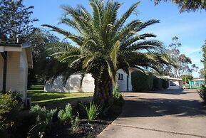 Airlie House Motor Inn