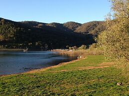 Airlie House Motor Inn