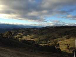 Airlie House Motor Inn