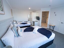 Heritage House Motel & Units