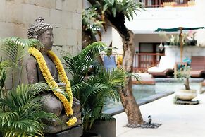 Fourteen Roses Beach Hotel