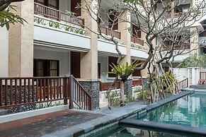 Fourteen Roses Beach Hotel