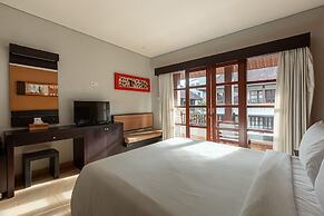 Fourteen Roses Beach Hotel