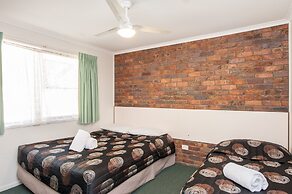 Jacaranda Place Motor Inn