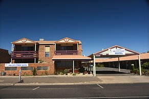 Horsham Mid City Court Motel