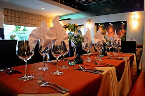 REGALODGE HOTEL & SPA