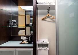 REGALODGE HOTEL & SPA