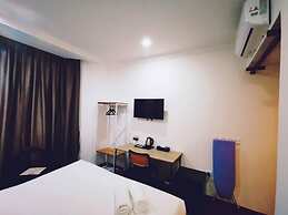 REGALODGE HOTEL & SPA