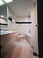 REGALODGE HOTEL & SPA