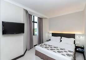 REGALODGE HOTEL & SPA