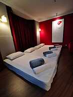 REGALODGE HOTEL & SPA