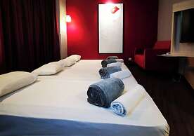 REGALODGE HOTEL & SPA