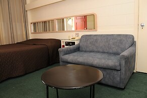 The Peninsula Motor Inn